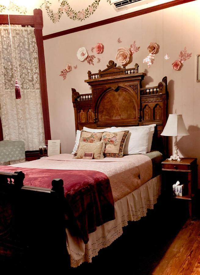 Coppersmith Inn Bed And Breakfast กาลเวสตัน ภายนอก รูปภาพ